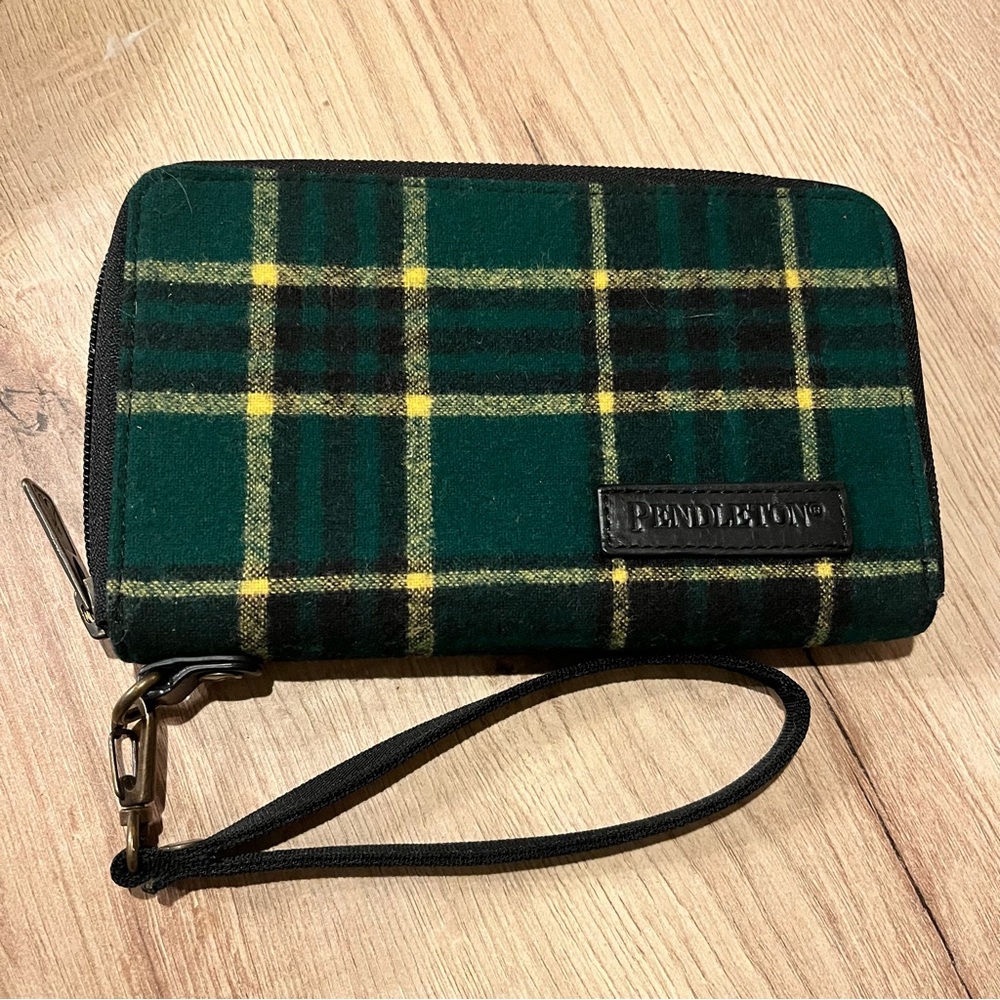 Pendleton Wristlet Wallet